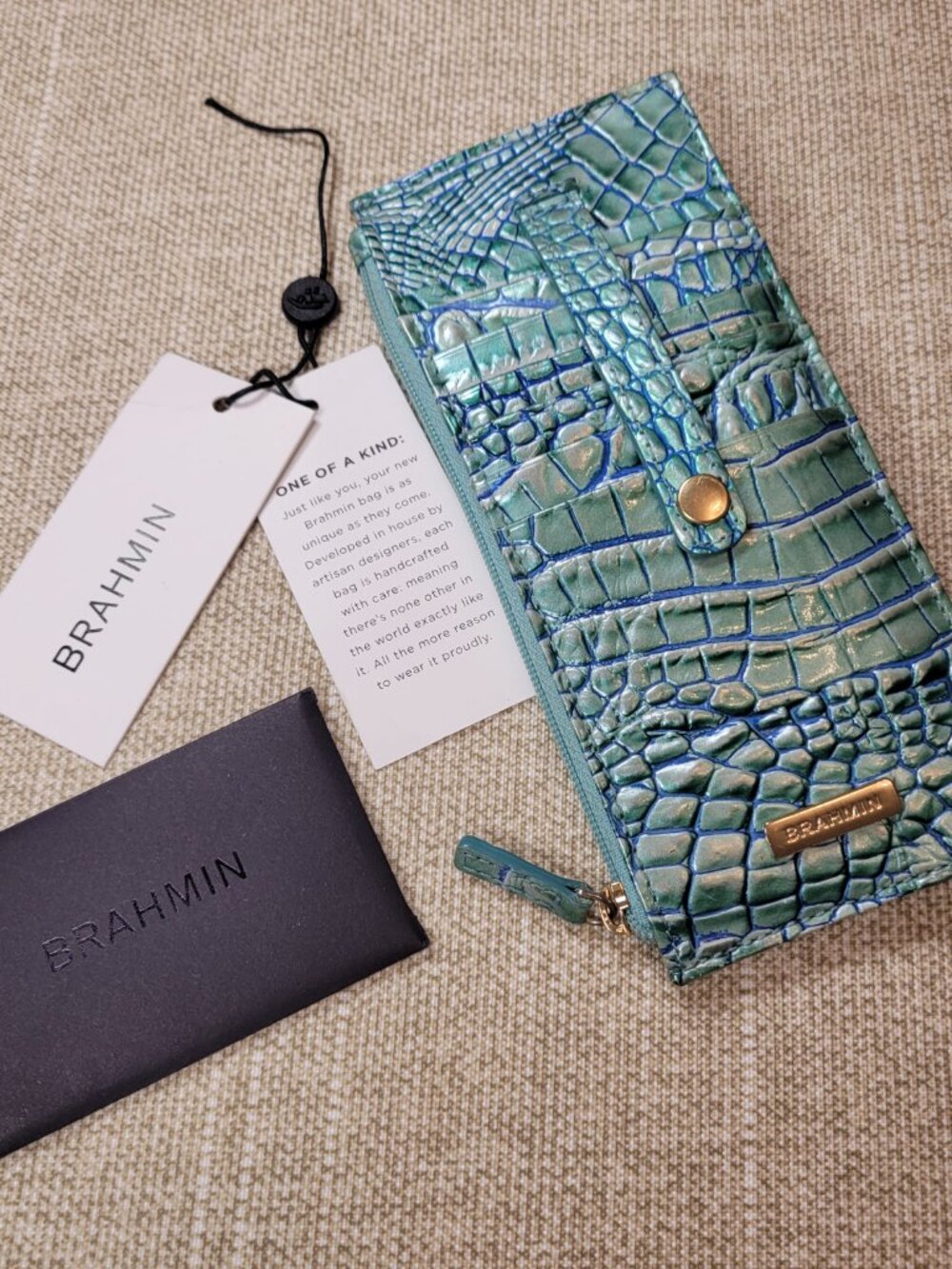 BRAHMIN Melbourne Croc-Embossed Leather Credit Card Wallet in Seafoam Ombre